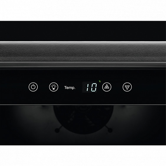 Винный холодильник Electrolux ERW 0673 AOA купить с доставкой по Москве и Московской области в интернет-магазине АваТехно