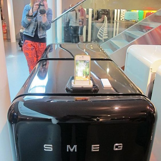 Холодильник SMEG fab10lne купить с доставкой по Москве и Московской области в интернет-магазине АваТехно