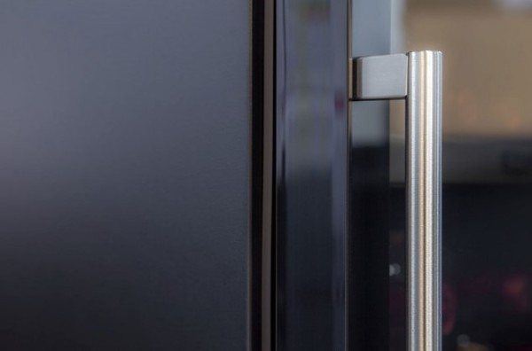 Винный шкаф COLDVINE C142-KBT2 купить с доставкой по Москве и Московской области в интернет-магазине АваТехно