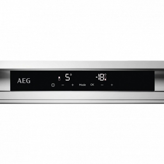 Встраиваемый холодильник AEG SCR 81864 TC купить с доставкой по Москве и Московской области в интернет-магазине АваТехно
