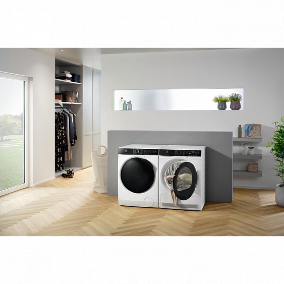 Сушильная машина Electrolux EW8HR258B купить в Москве цена в интернет-магазине АваТехно