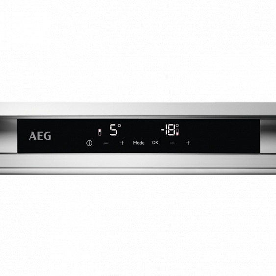 Встраиваемый холодильник AEG SCR 81816 NC купить с доставкой по Москве и Московской области в интернет-магазине АваТехно