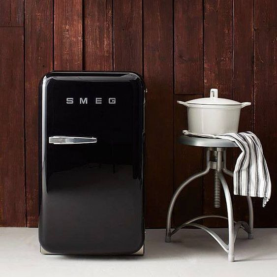Холодильник SMEG fab10hrne купить с доставкой по Москве и Московской области в интернет-магазине АваТехно