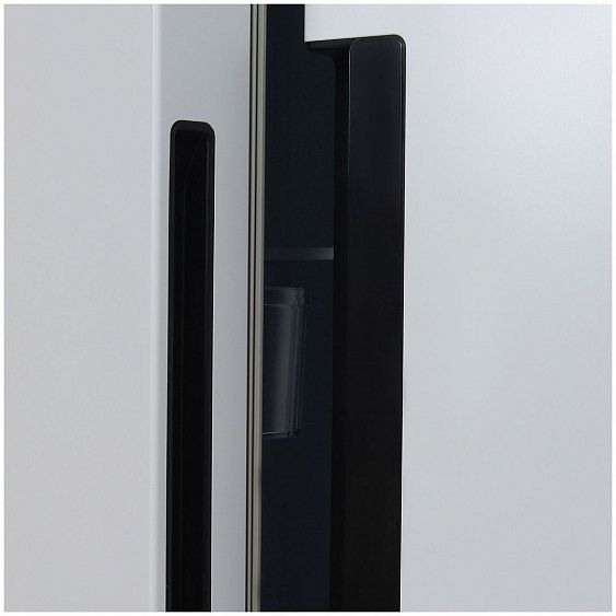 Холодильник HYUNDAI CS4502F белый купить с доставкой по Москве и Московской области в интернет-магазине АваТехно