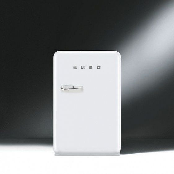 Холодильник SMEG FAB10RB купить с доставкой по Москве и Московской области в интернет-магазине АваТехно