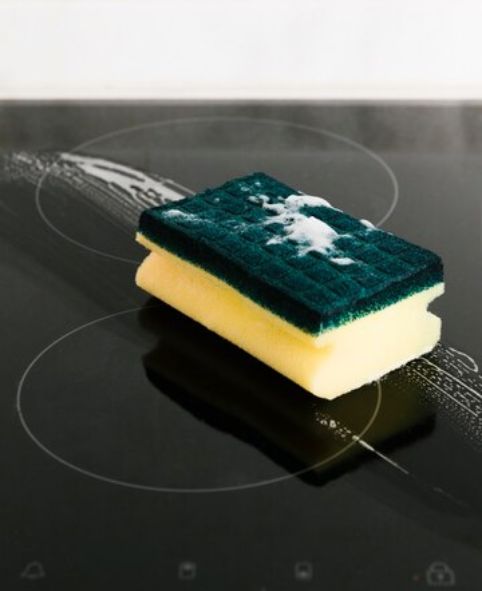 Как правильно ухаживать за стеклокерамической варочной поверхностью? Как правильно ухаживать за стеклокерамической варочной поверхностью?