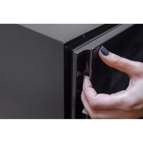 Винный шкаф COLDVINE C23-KBT2 купить с доставкой по Москве и Московской области в интернет-магазине АваТехно