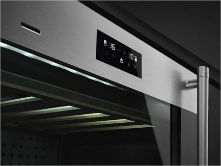 Встраиваемый винный шкаф SMEG CVI338LX3 купить с доставкой по Москве и Московской области в интернет-магазине АваТехно