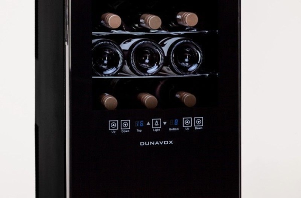 Винный шкаф DUNAVOX  thermo dx-24.68dsc купить с доставкой по Москве и Московской области в интернет-магазине АваТехно