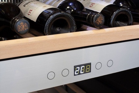 Винный шкаф Caso WineComfort 180 купить с доставкой по Москве и Московской области в интернет-магазине АваТехно