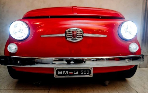 Однокамерный холодильник высотой свыше 80см SMEG smeg500r купить с доставкой по Москве и Московской области в интернет-магазине АваТехно