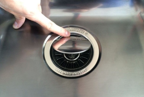 Измельчитель пищевых отходов InSinkErator Evolution 150 купить с доставкой по Москве и Московской области в интернет-магазине АваТехно