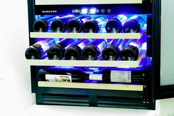 Винный шкаф DUNAVOX DX-51.150DBK купить с доставкой по Москве и Московской области в интернет-магазине АваТехно