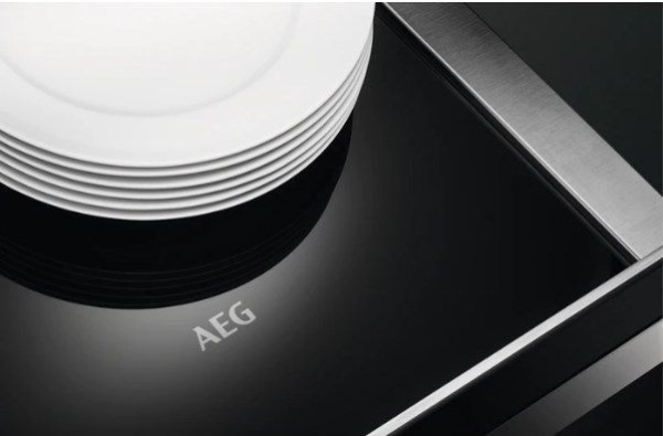 Ящик для подогрева посуды AEG KDE911424B купить с доставкой по Москве и Московской области в интернет-магазине АваТехно