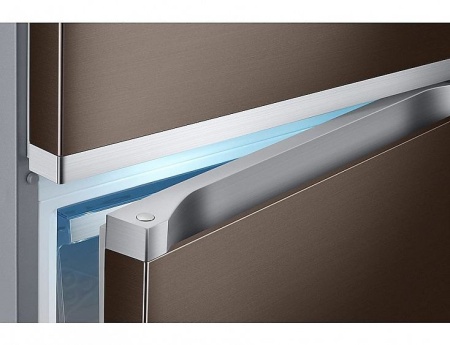 Холодильник Samsung RB41R7847DX бронзовый купить с доставкой по Москве и Московской области в интернет-магазине АваТехно