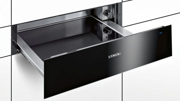 Встраиваемый шкаф для подогрева посуды SIEMENS BI 630CNS1 Встраиваемый шкаф для подогрева посуды SIEMENS BI 630CNS1 купить с доставкой по Москве и Московской области в интернет-магазине АваТехно