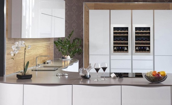 Винный шкаф CLIMADIFF AVI47XDZ купить с доставкой по Москве и Московской области в интернет-магазине АваТехно