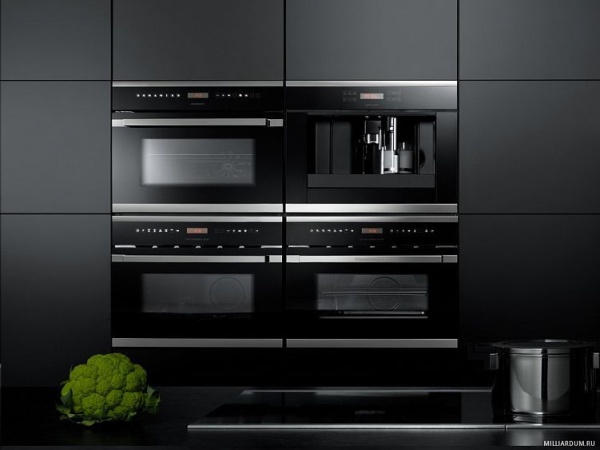 Микроволновая печь KUPPERSBUSCH EMWK 6551.0 J1 черное стекло купить с доставкой по Москве и Московской области в интернет-магазине АваТехно