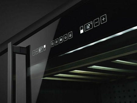 Винный шкаф SMEG CVI638RWN3 купить с доставкой по Москве и Московской области в интернет-магазине АваТехно