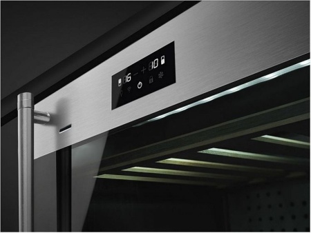Встраиваемый винный шкаф SMEG CVI338RX3 купить с доставкой по Москве и Московской области в интернет-магазине АваТехно