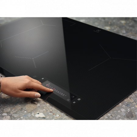 Варочная панель Electrolux EIS8648 купить с доставкой по Москве и Московской области в интернет-магазине АваТехно