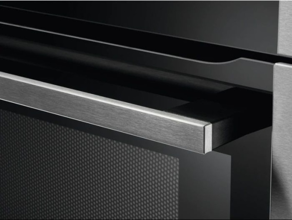 Духовой шкаф AEG KME768080M купить с доставкой по Москве и Московской области в интернет-магазине АваТехно