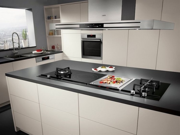 Газовая панель AEG HC412000GB купить с доставкой по Москве и Московской области в интернет-магазине АваТехно