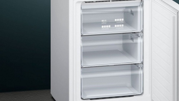 Холодильник Siemens KG39NVW306 белый купить с доставкой по Москве и Московской области в интернет-магазине АваТехно