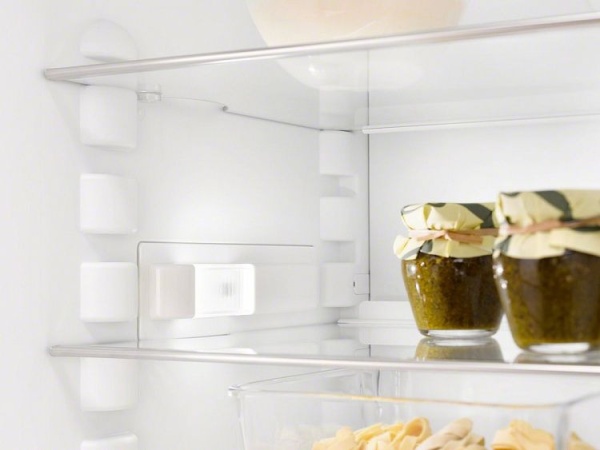 Холодильник Miele KFN 29132 купить с доставкой по Москве и Московской области в интернет-магазине АваТехно