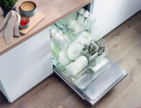 Вытяжка MIELE DA6000 W (CABRIO) сталь купить с доставкой по Москве и Московской области в интернет-магазине АваТехно