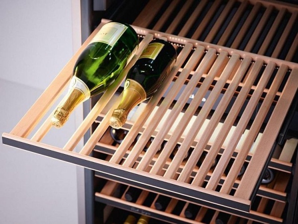 Винный шкаф MIELE KWT6834SGS купить с доставкой по Москве и Московской области в интернет-магазине АваТехно