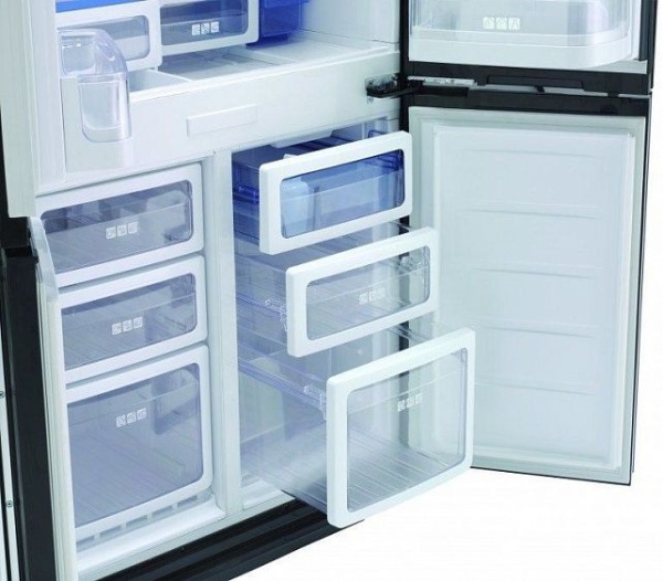 Холодильник Sharp SJ-FS820VBK черный купить с доставкой по Москве и Московской области в интернет-магазине АваТехно