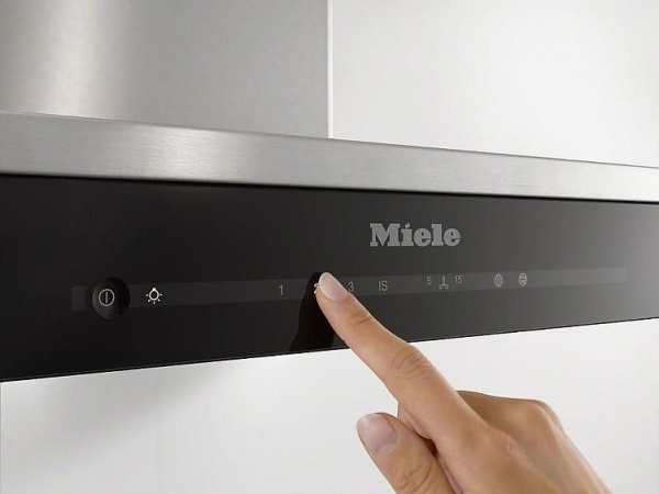 Вытяжка MIELE DA6690W EDST сталь CleanSteel купить с доставкой по Москве и Московской области в интернет-магазине АваТехно