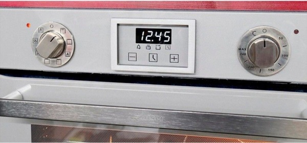 Встраиваемый электрический духовой шкаф Kaiser EH 6324 W купить с доставкой по Москве и Московской области в интернет-магазине АваТехно