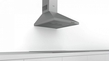 Каминная вытяжка BOSCH DWP 64 CC 50T купить с доставкой по Москве и Московской области в интернет-магазине АваТехно