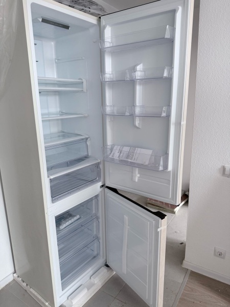 Холодильник KORTING KNFC 62017 B купить с доставкой по Москве и Московской области в интернет-магазине АваТехно